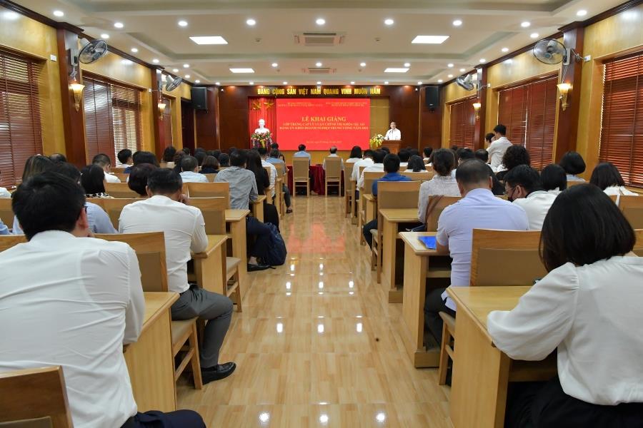 Khai giảng lớp Trung cấp Lý luận chính trị thuộc Đảng ủy Khối Doanh nghiệp Trung ương năm 2022