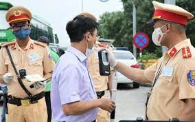 Xử lý nghiêm các trường hợp vi phạm nồng độ cồn dịp lễ 30/4-1/5