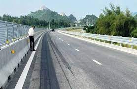 Cao tốc Nghi Sơn - Diễn Châu nghi bị đổ hóa chất phá hoại