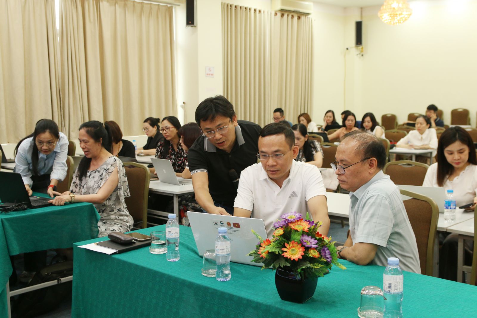 Đang tải...