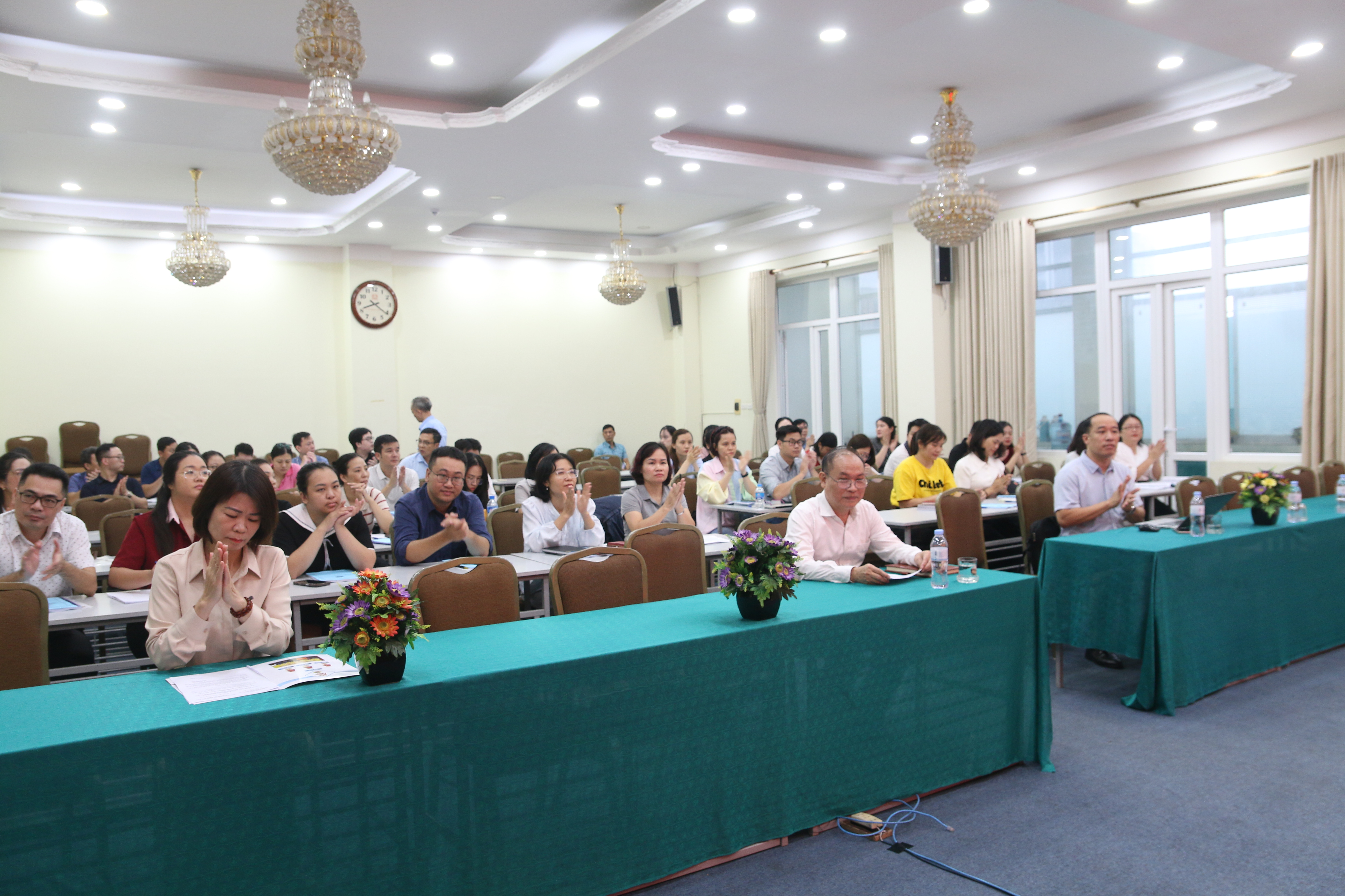 Nâng cao kỹ năng ghi chép, viết báo cáo và xây dựng văn bản cho cán bộ ngành Xây dựng
