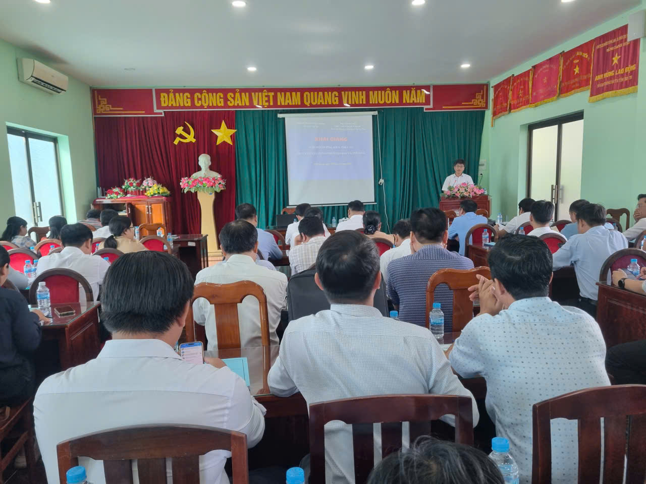 ACST- Bồi dưỡng kiến thức về quản lý xây dựng trên địa bàn xã, phường tại tỉnh Vĩnh Long