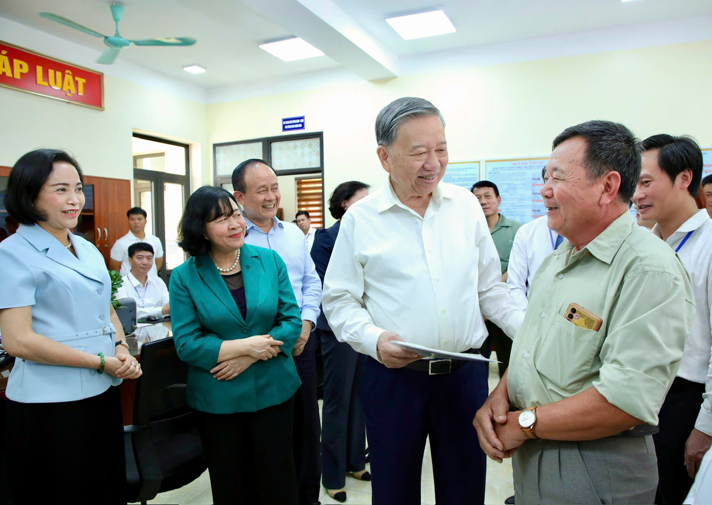 Tư duy hệ thống về cải cách hành chính trong bối cảnh chính quyền địa phương hai cấp ở Việt Nam.