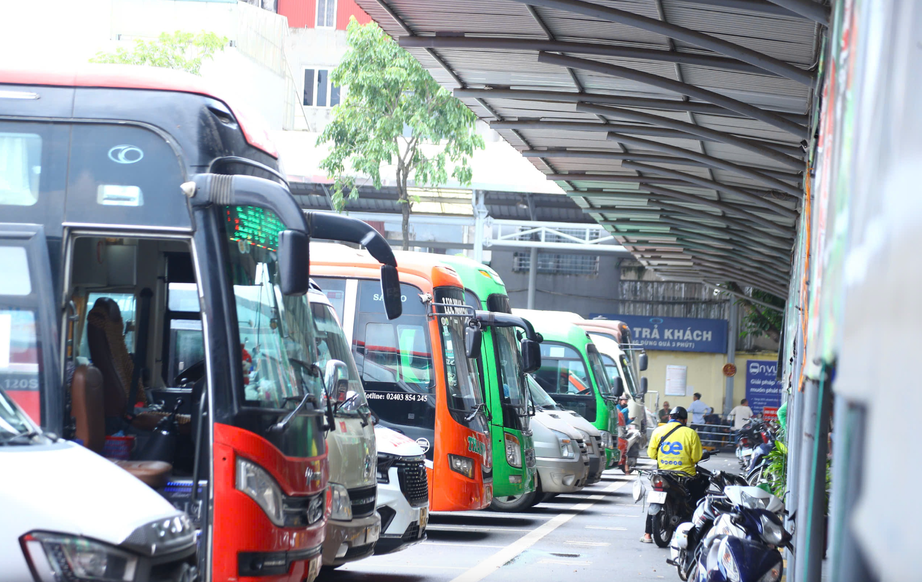 Cán bộ xây dựng thôi chức bị hạn chế tham gia doanh nghiệp đến 24 tháng