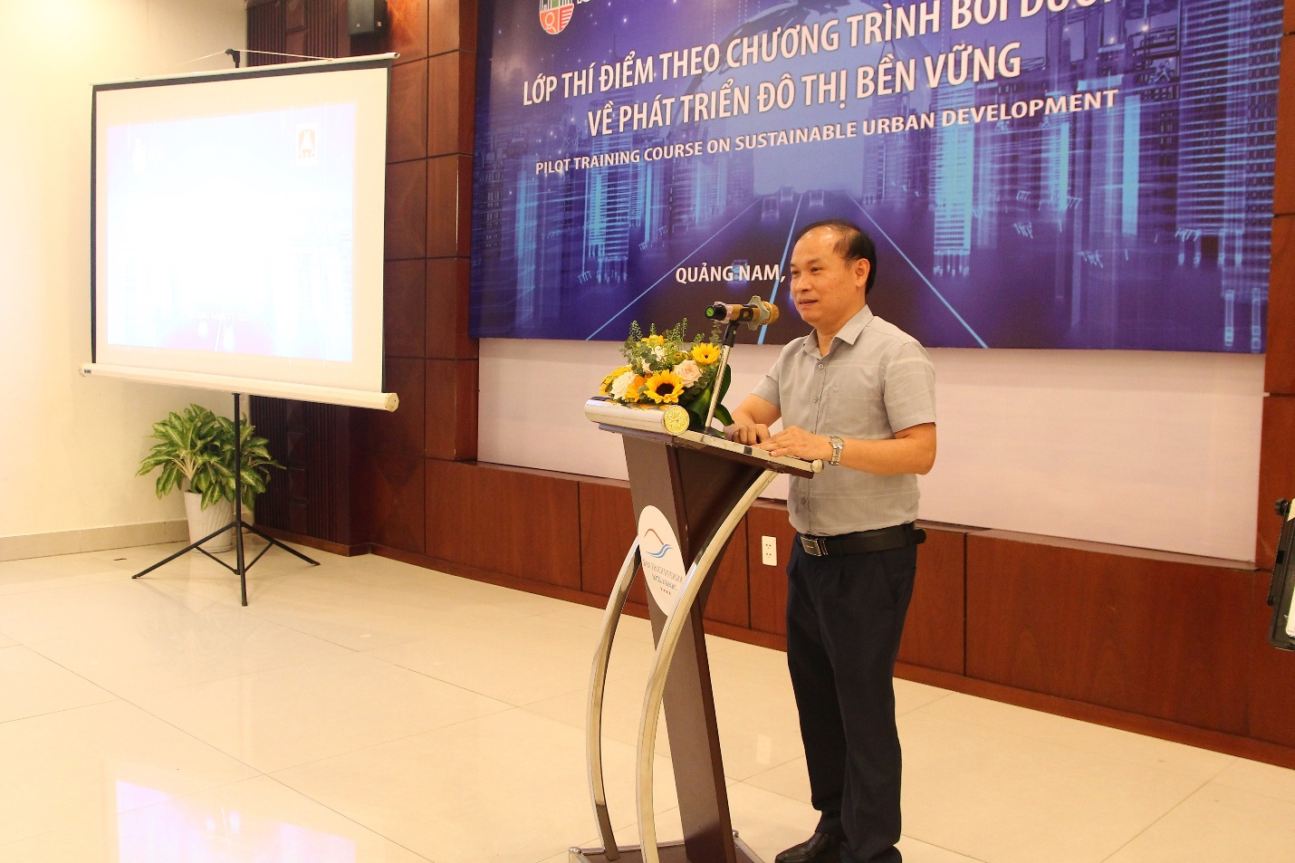 Dự án Tăng cường thể chế và nâng cao năng lực cho phát triển đô thị tại Việt Nam (SECO)