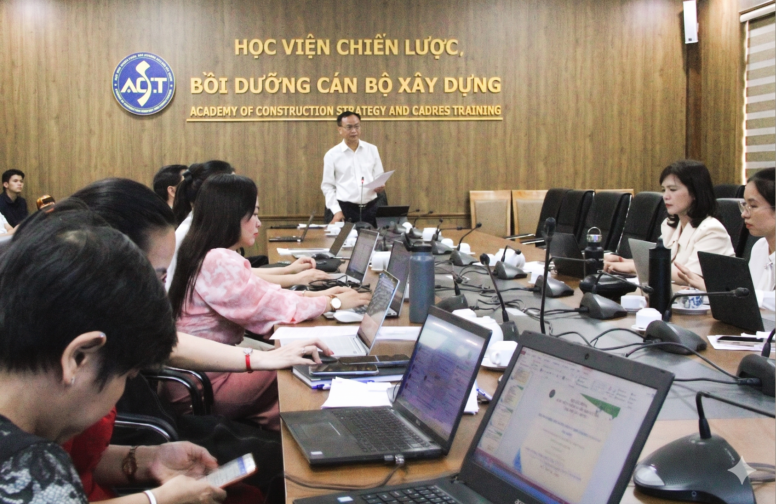 Học viện Chiến lược, bồi dưỡng cán bộ xây dựng tổ chức cuộc họp rà soát các chương trình bồi dưỡng trình Bộ Xây dựng phê duyệt