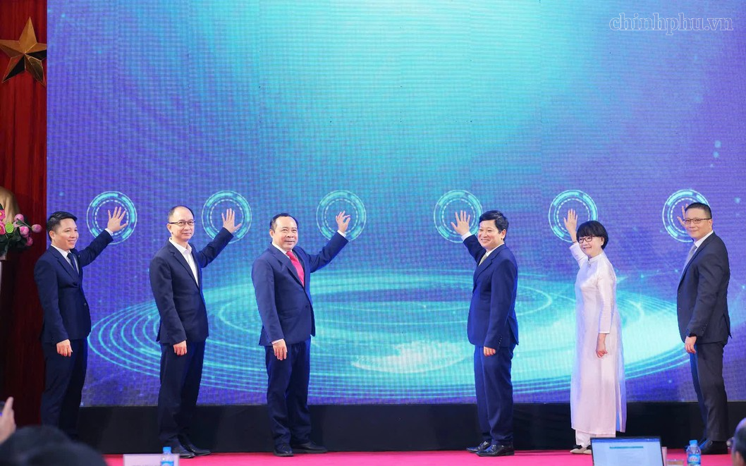 Đang tải...