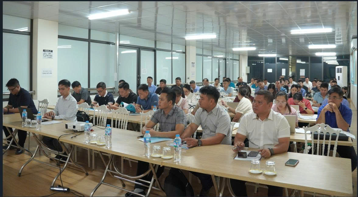Bồi dưỡng nghiệp vụ chuyên ngành đặc thù cho công chức xã thuộc lĩnh vực xây dựng cho 168 học viên cấp xã tại tỉnh Cao Bằng